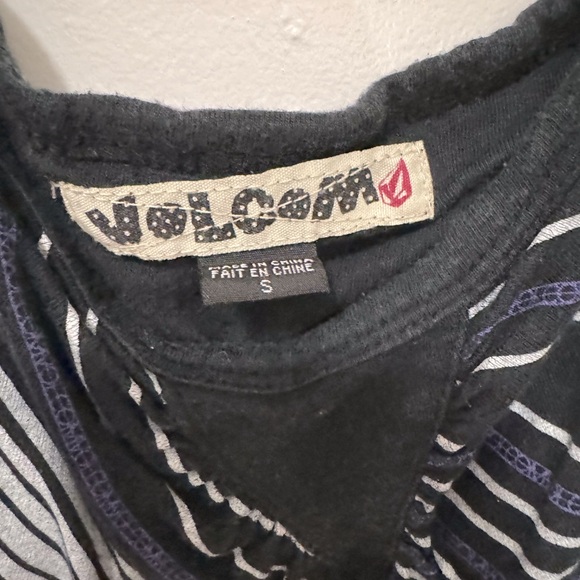 Women's - Volcom Black/Purple/White Diagonal Striped Skater Tank - Small - Picture 7 of 7